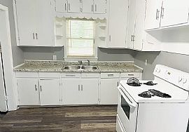 1204 E Audubon Rd, Montgomery, Al 36111 in Montgomery, AL (Photo 2 of 11)