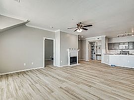 Deluxe Home in Irving, TX (Photo 3 of 8)