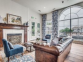 Deluxe Home in Irving, TX (Photo 5 of 8)