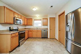 Beautiful 3 Bedroom 3 Bath Home For Rent  in Reynoldsburg, OH