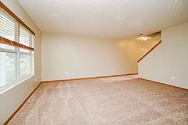 Beautiful 3 Bedroom 3 Bath Home For Rent  in Reynoldsburg, OH (Photo 2 of 8)