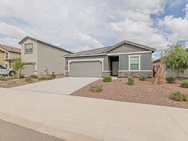 5821 N 195th Dr, Litchfield Park, Az 85340 in Litchfield Park, AZ