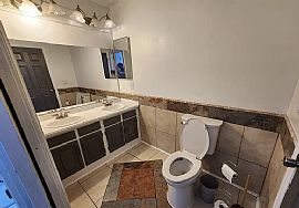 Amazing 3 Bedroom 2 Bath Home For Rent  in Aurora, CO (Photo 7 of 12)