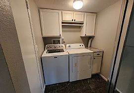 Amazing 3 Bedroom 2 Bath Home For Rent  in Aurora, CO (Photo 8 of 12)