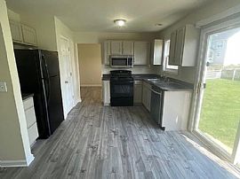 311 Teal Rd N, Martinsburg, Wv 25405 in Martinsburg, WV (Photo 4 of 12)