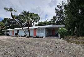 2116 53rd Ave W, Bradenton, Fl 34207 in Bradenton, FL