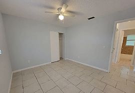 2116 53rd Ave W, Bradenton, Fl 34207 in Bradenton, FL (Photo 5 of 9)