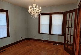 918 33rd St, Vienna, Wv 26105 . Comfortable House in Vienna, WV (Photo 5 of 9)