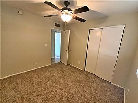 7942 W Mercer Ln, Peoria, Az 85345 in Peoria, AZ (Photo 4 of 12)