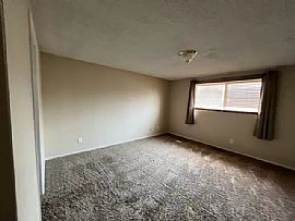 1 Heather Cir, Carson City, Nv 89701 in Carson City, NV (Photo 8 of 12)