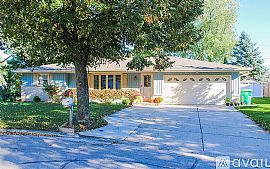 1201 Richardine Ct, Green Bay, Wi 54304 . Home Sweet Home  in Green Bay, WI