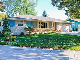 1201 Richardine Ct, Green Bay, Wi 54304 . Home Sweet Home  in Green Bay, WI (Photo 2 of 9)