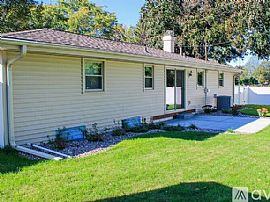 1201 Richardine Ct, Green Bay, Wi 54304 . Home Sweet Home  in Green Bay, WI (Photo 3 of 9)