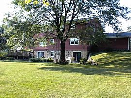 21515 Sierra Dr, Brookfield, Wi 53045 . Joyous House For Rent in Brookfield, WI (Photo 2 of 5)