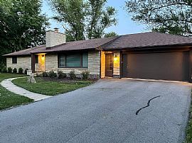14135 Woodland Pl, Brookfield, Wi 53005 . Peaceful House in Brookfield, WI