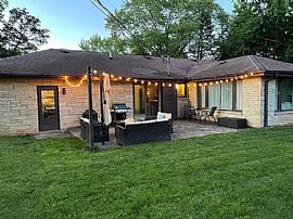 14135 Woodland Pl, Brookfield, Wi 53005 . Peaceful House in Brookfield, WI (Photo 2 of 8)