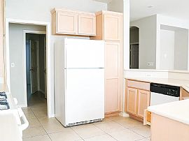 5091 Alfingo St, Summerlin, Nv 89135 in Las Vegas, NV (Photo 5 of 12)