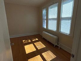 18-20 Bond St #3, Hartford, Ct 06114 in Hartford, CT (Photo 4 of 7)