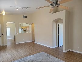 9302 N Hidden Creek Dr, Tucson, Az 85743 in Tucson, AZ (Photo 3 of 12)