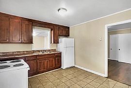 1120 14th Pl E, Tuscaloosa, Al 35404 in Tuscaloosa, AL (Photo 4 of 10)