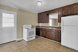 1120 14th Pl E, Tuscaloosa, Al 35404 in Tuscaloosa, AL (Photo 5 of 10)