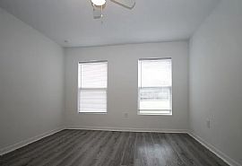 Beautiful 3 Bedroom 2 Bath Home For Rent in Ocala, FL (Photo 4 of 11)