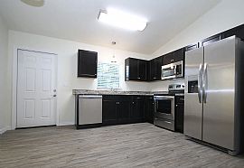 Beautiful 3 Bedroom 2 Bath Home For Rent  in Ocala, FL