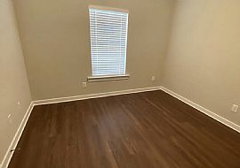 75 Ballington Way, Clanton, Al 35045 in Clanton, AL (Photo 5 of 8)