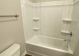 75 Ballington Way, Clanton, Al 35045 in Clanton, AL (Photo 7 of 8)