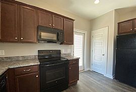 31 Water Oak Dr, Lincoln, Al 35096 . House For Rent in Lincoln, AL (Photo 3 of 9)