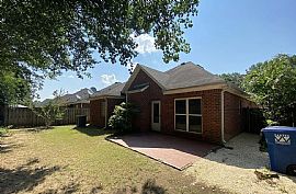 245 Paradise Lake Dr, Hoover, Al 35244    Awesome House in Hoover, AL (Photo 2 of 12)