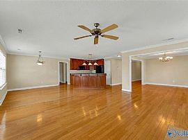 5002 Blakemore Dr Se, Owens Cross Roads, Al 35763 in Owens Cross Roads, AL (Photo 6 of 12)