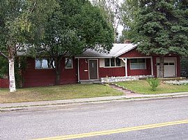 1012 Kellum St, Fairbanks, Ak 99701 . Awesome House in Fairbanks, AK (Photo 2 of 8)