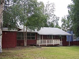 1012 Kellum St, Fairbanks, Ak 99701 . Awesome House in Fairbanks, AK (Photo 3 of 8)