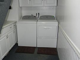 1012 Kellum St, Fairbanks, Ak 99701 . Awesome House in Fairbanks, AK (Photo 6 of 8)