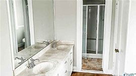 306 E Mccord Ave, Albertville, Al 35950 . Awesome House in Albertville, AL (Photo 6 of 10)