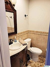 306 E Mccord Ave, Albertville, Al 35950 . Awesome House in Albertville, AL (Photo 9 of 10)