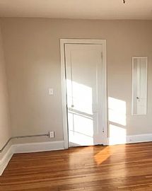 2726 Girard Avenue South, Apt 307, 2726 Girard Ave S, Minneapol in Minneapolis, MN (Photo 7 of 9)