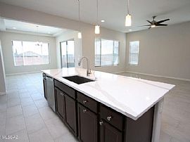 705 E Kalalau Dr, Oro Valley, Az 85755 in Oro Valley, AZ (Photo 4 of 11)