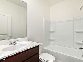 19585 W Annika Dr, Litchfield Park, Az 85340 . Great House in Litchfield Park, AZ (Photo 8 of 11)