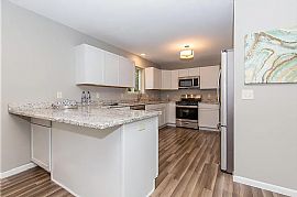 5 Bedroom Single Family Home For Rent  in Minneapolis, MN (Photo 3 of 12)