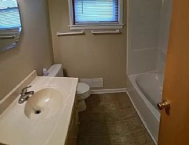 8200 W Lynmar Ter, Milwaukee, Wi 53222 in Milwaukee, WI (Photo 7 of 7)