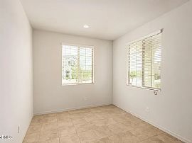 5656 N 87th Dr, Glendale, Az 85305 in Glendale, AZ (Photo 4 of 9)