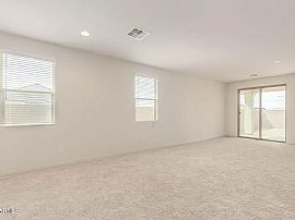 5656 N 87th Dr, Glendale, Az 85305 in Glendale, AZ (Photo 6 of 9)