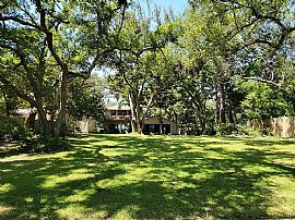 Contact The Landlord For Details (432)9340557 in Pensacola, FL (Photo 3 of 12)