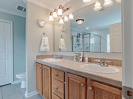 Contact The Landlord For Details (432)9340557 in Gulf Shores, AL (Photo 11 of 12)