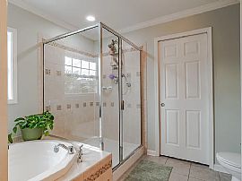 Contact The Landlord For Details (432)9340557 in Gulf Shores, AL (Photo 12 of 12)