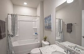 Contact The Landlord For Details (432)9340557 in Gulf Shores, AL (Photo 8 of 12)