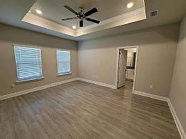 Contact The Landlord For Details (432)9340557 in Gulf Shores, AL (Photo 5 of 12)