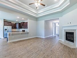 Contact The Landlord For Details (432)9340557 in Gulf Shores, AL (Photo 5 of 12)